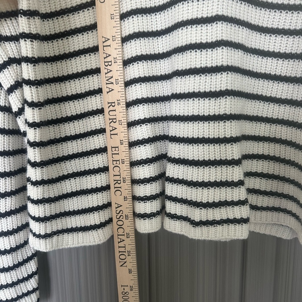 Women’s Cowl Neck Sweater Ivory Navy Stripes Oversized Cozy Soft Capsule Sz S - Picture 4 of 8